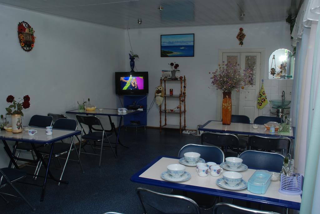 Hotel " У Татьяны" à Cholpon-Ata Extérieur photo